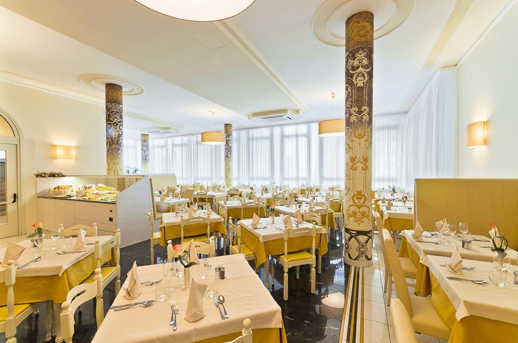 Hotel Montecarlo Bibione Eksteriør bilde