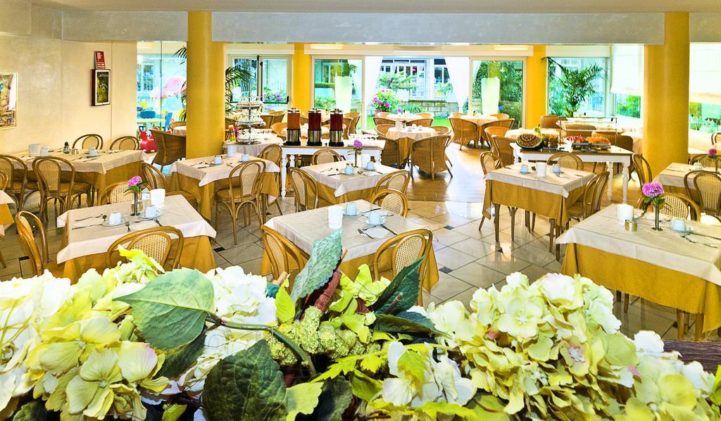 Hotel Montecarlo Bibione Eksteriør bilde