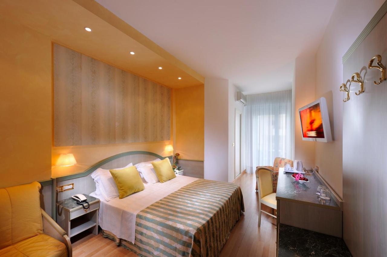Hotel Montecarlo Bibione Eksteriør bilde